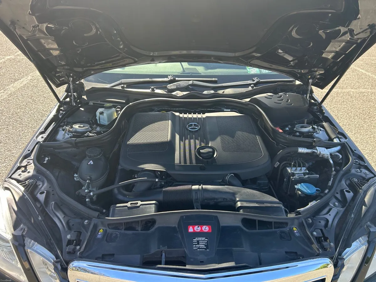 MercedesBenz E 220 amg  only 89000 mileage - Image 6