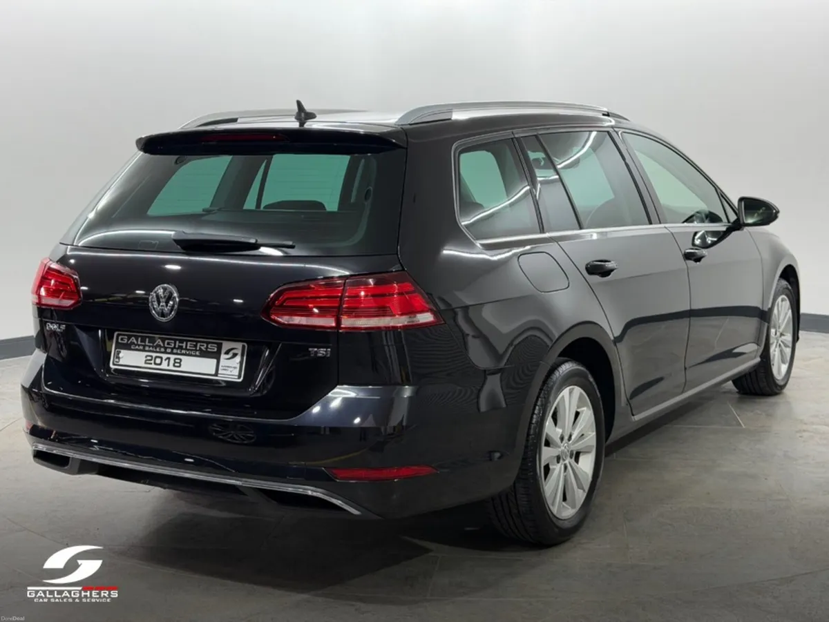 Volkswagen Golf (181) COMFORTLINE 1.2 PETROL DSG A - Image 4