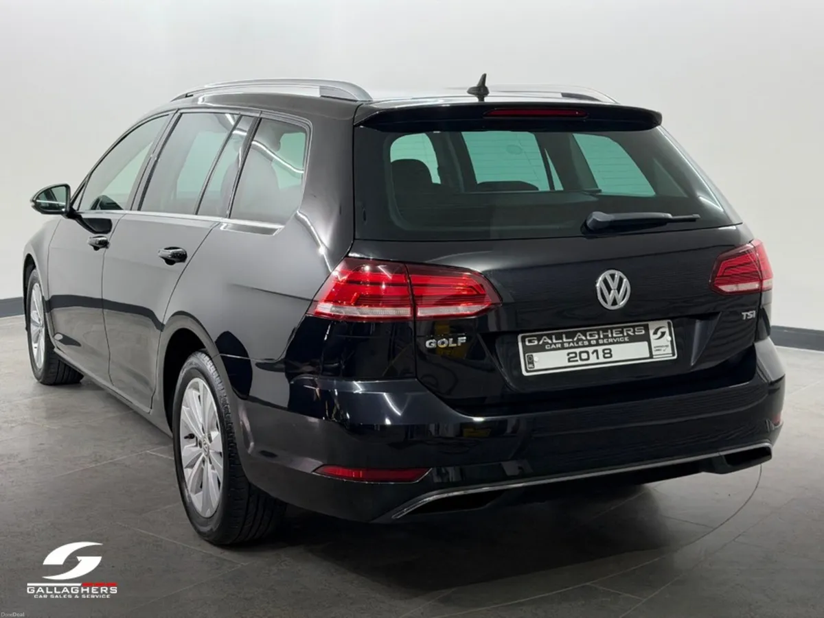 Volkswagen Golf (181) COMFORTLINE 1.2 PETROL DSG A - Image 6