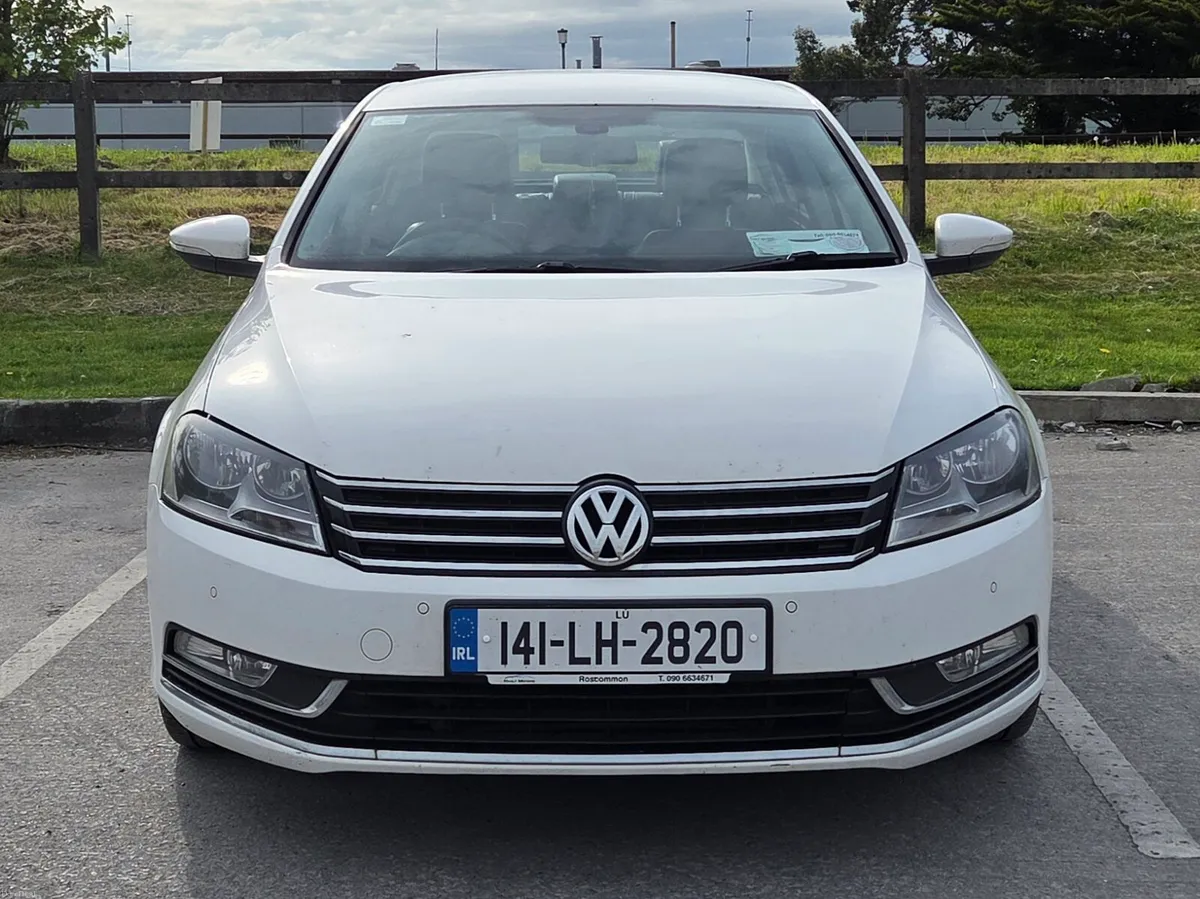 Volkswagen Passat Highline 1.6TDI 6 Speed Manual - Image 3