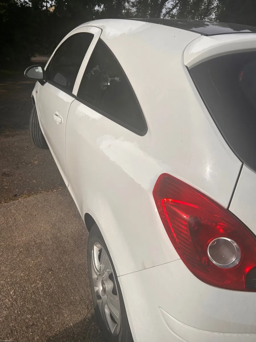 Opel Corsa 2011 - Image 3