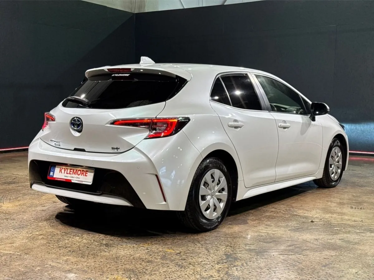 Toyota Corolla 1.8 HYBRID SPORT - CRUISE CONTROL - - Image 4