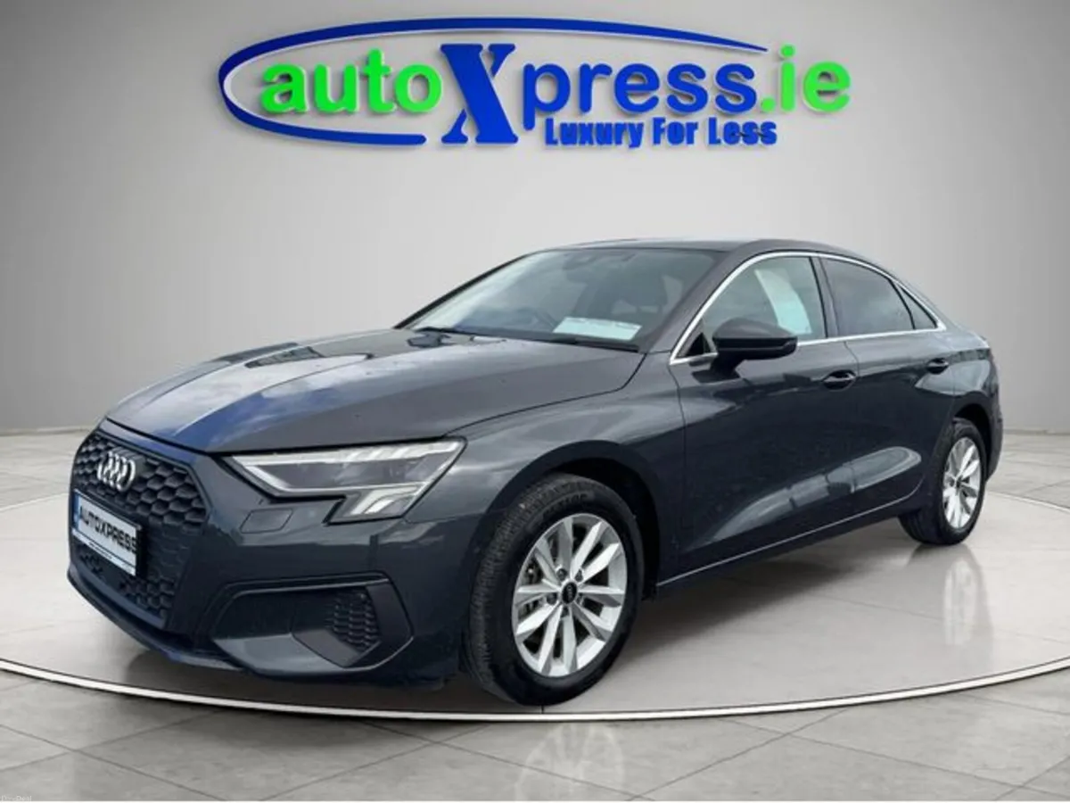 Audi A3 30 TFSI Automatic, Reversing camera - Image 4