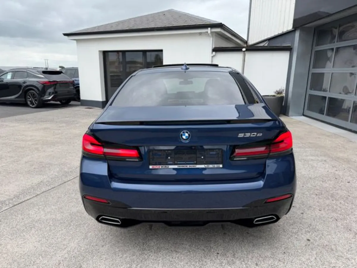BMW 5-Series 530E M SPORT PRO+TECH+COMFORT PACKS - Image 3