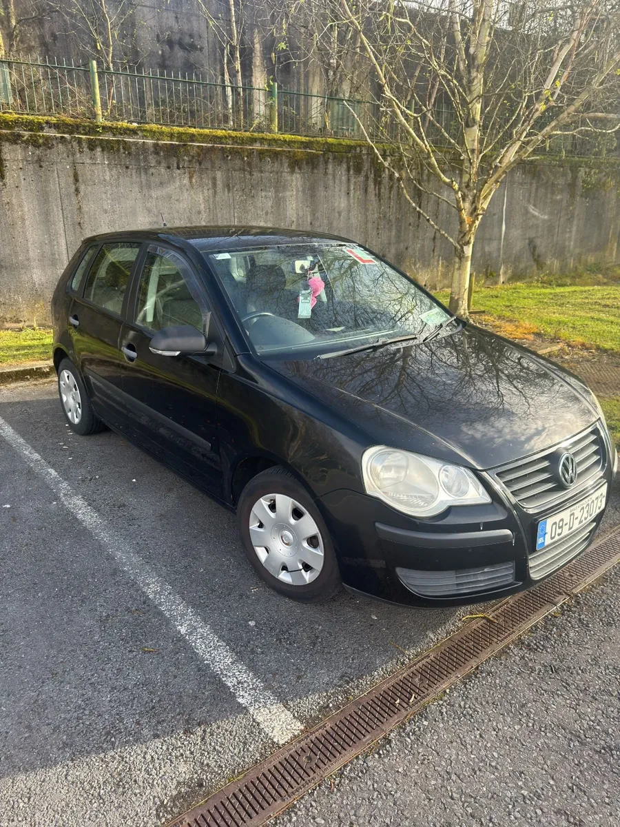 Volkswagen Polo 2009 - Image 2