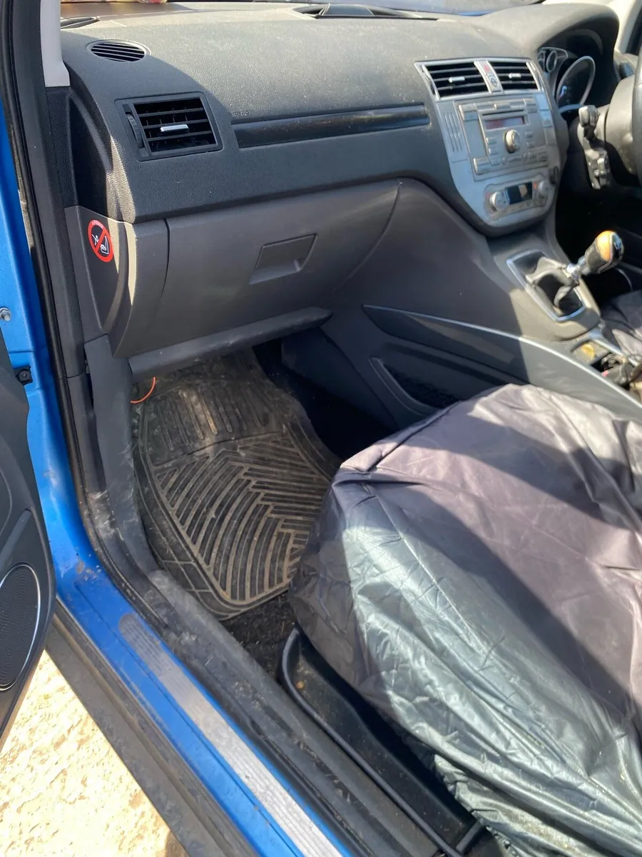 Car - Image 4