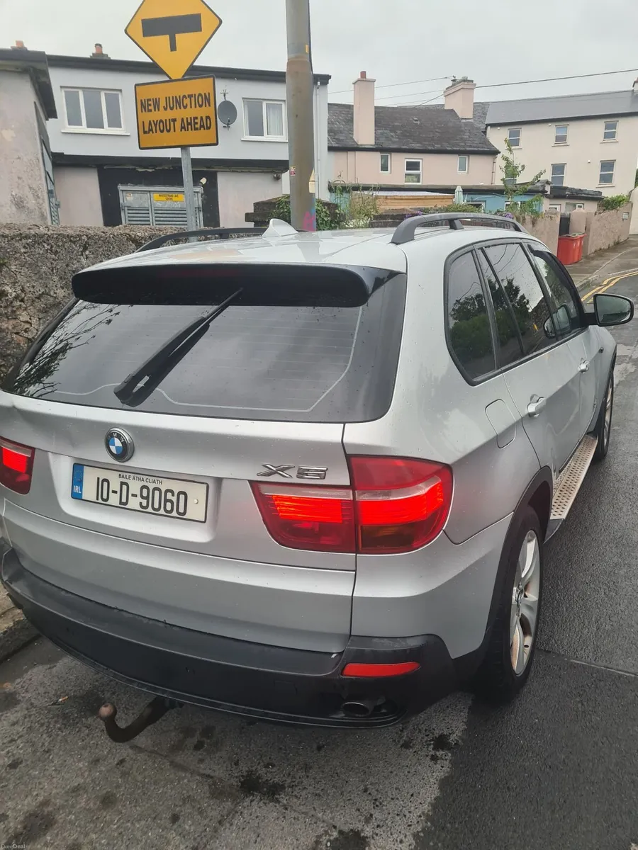 BMW X5 2010 - Image 5