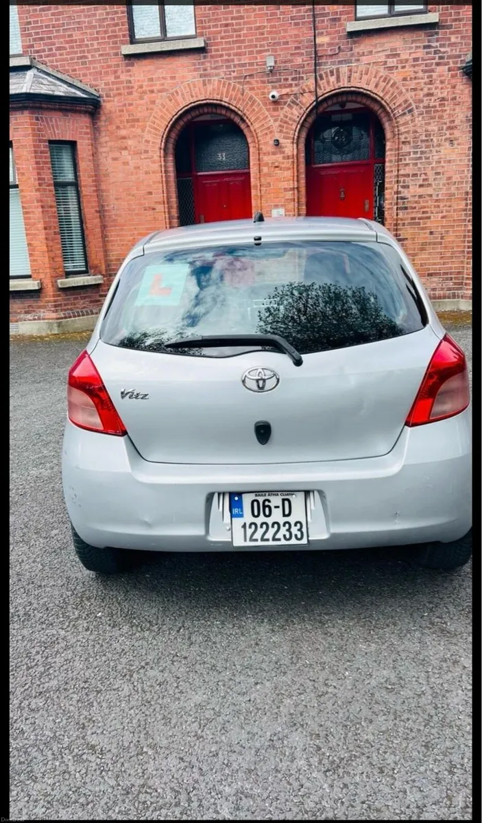 Toyota vitz - Image 4
