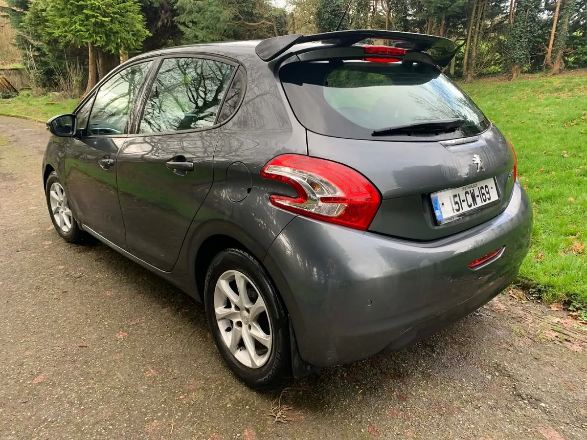 Peugeot 208 2015 - Image 3