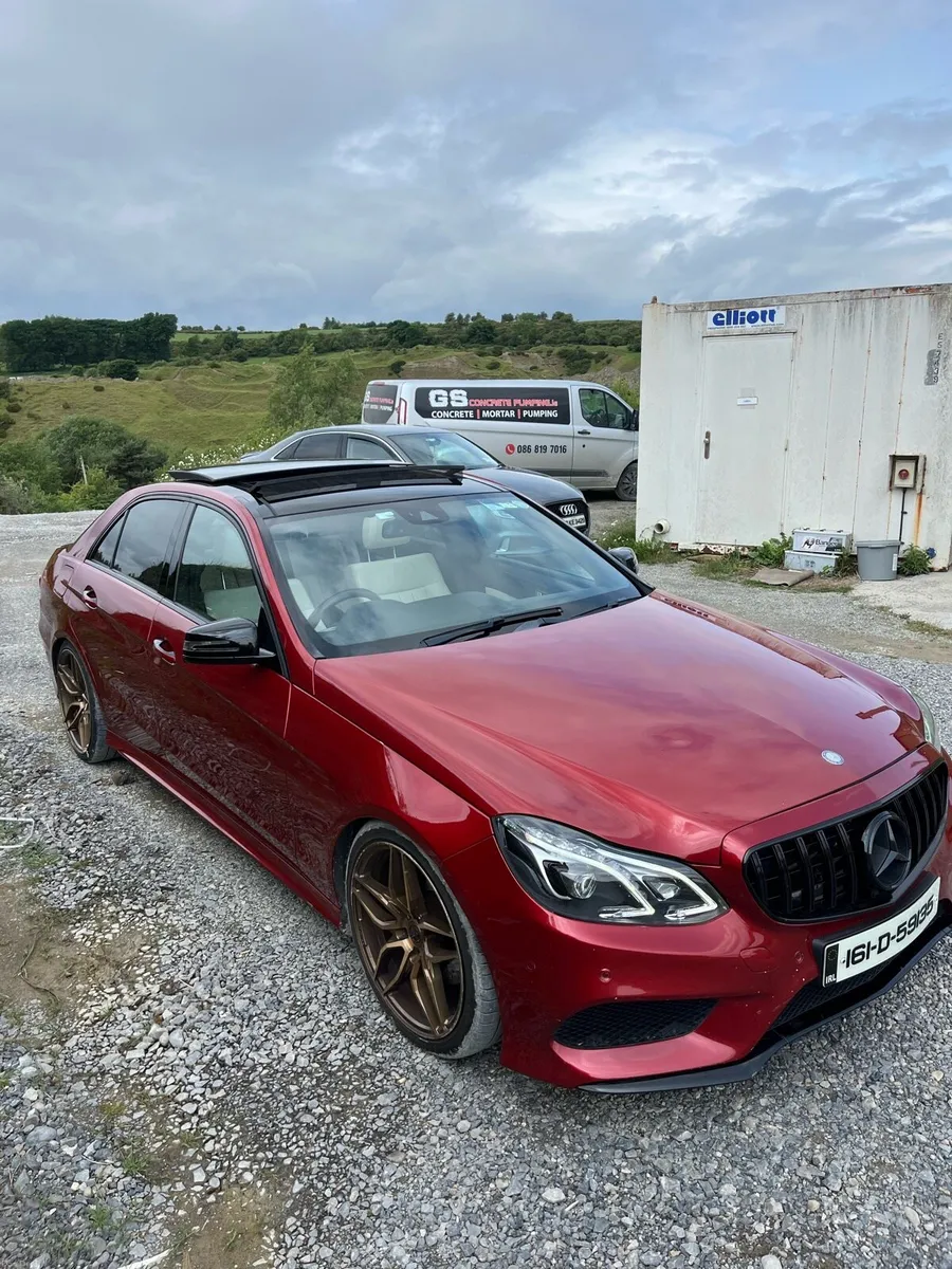 Mercedes e220 amg night edition 161 - Image 1