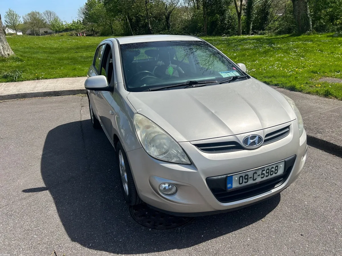Hyundai i20 2009  1.2 petrol New nct - Image 4