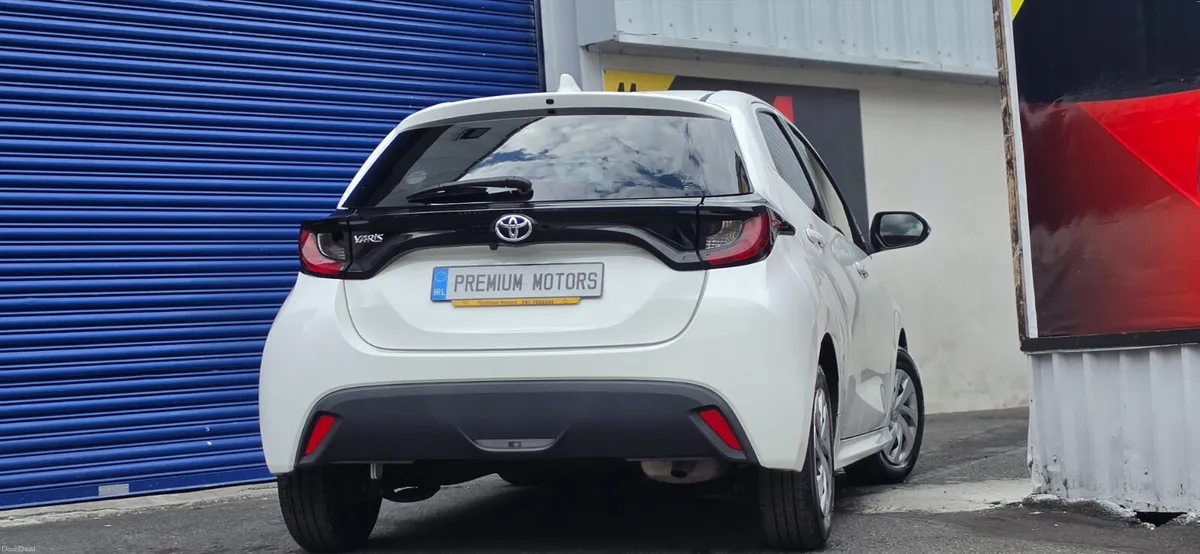 Toyota Yaris Automatic - Image 3
