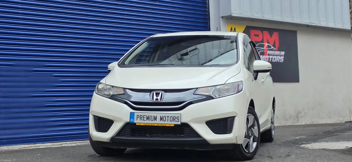 Honda fit Hybrid - Image 1