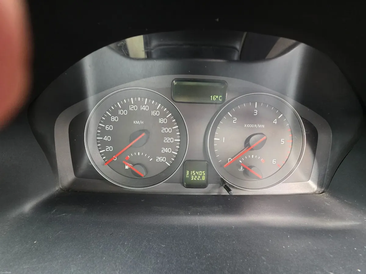 Volvo S40 2008 - Image 2