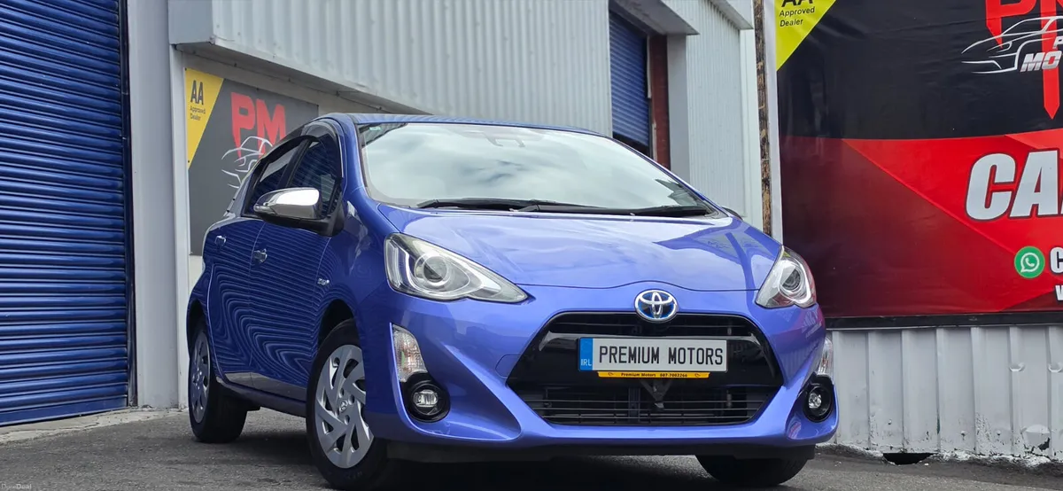 Toyota Aqua Hybrid - Image 2