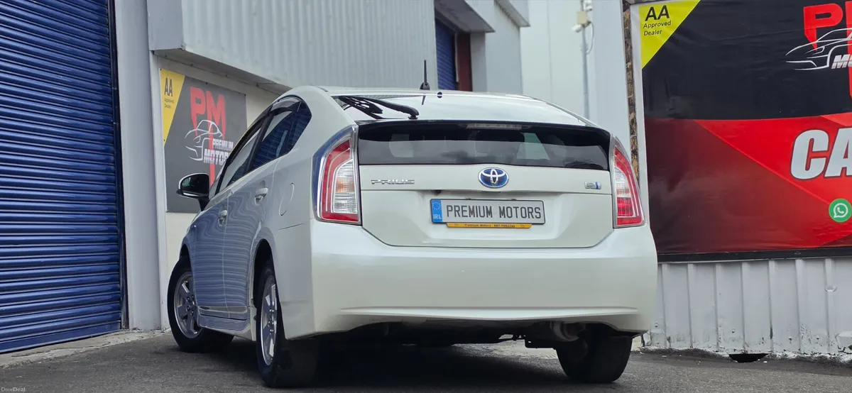 Toyota prius Hybrid - Image 3