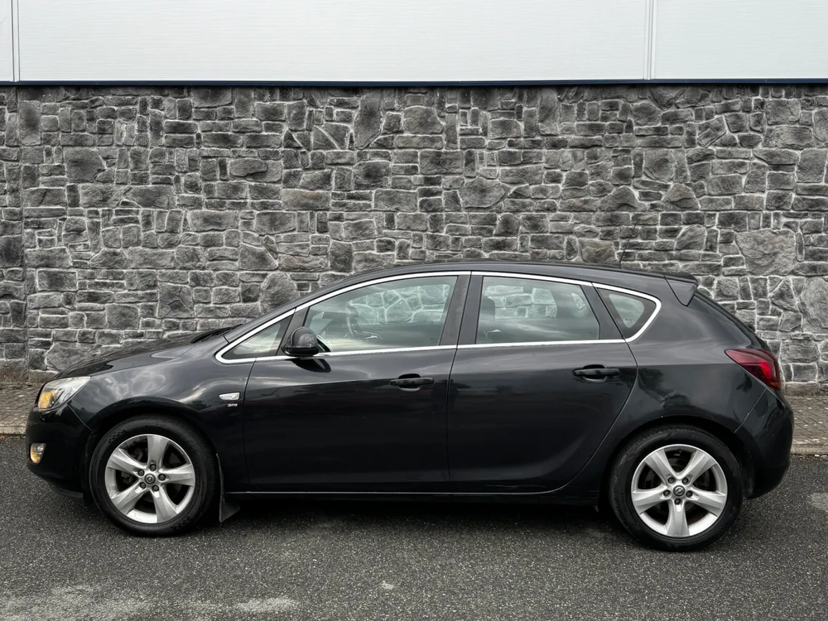🚗2011 OPEL ASTRA 1.7CDTI SRI🚗NCT 10/26+SERVICED - Image 2