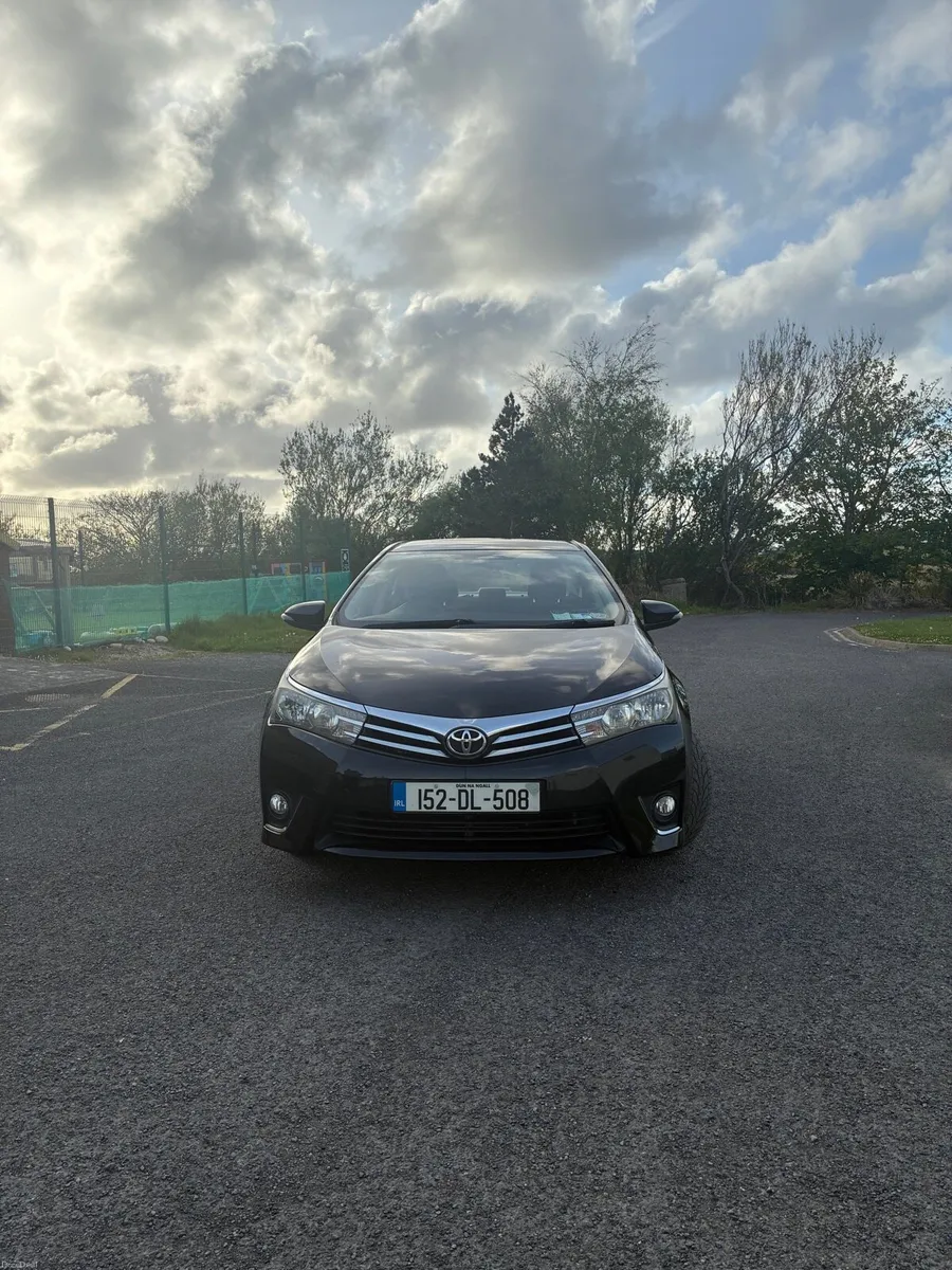 Toyota Corolla 1.4D Saloon - Image 3