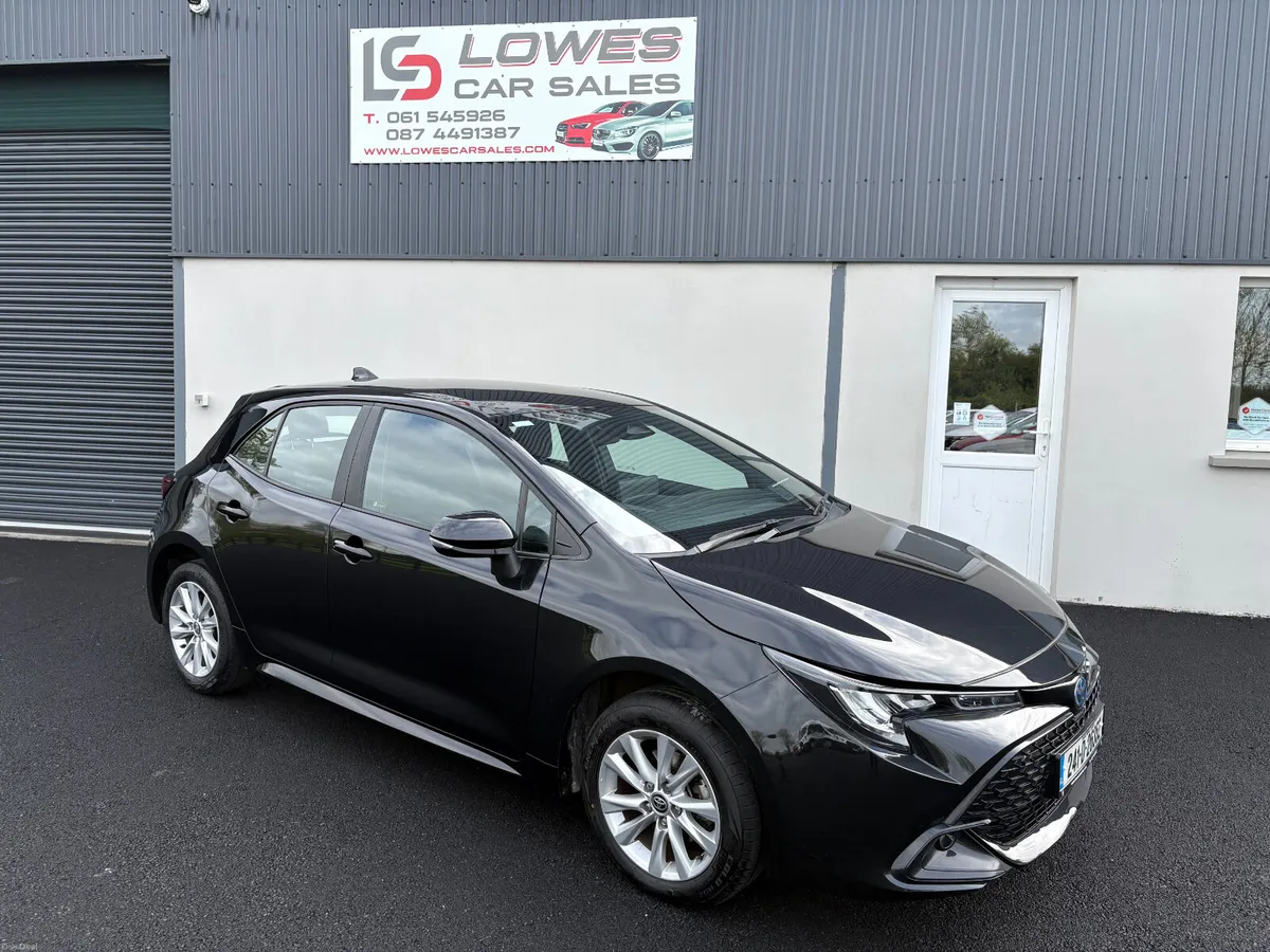 241 Toyota Corolla 1.8 Hybrid Luna Auto - Image 1