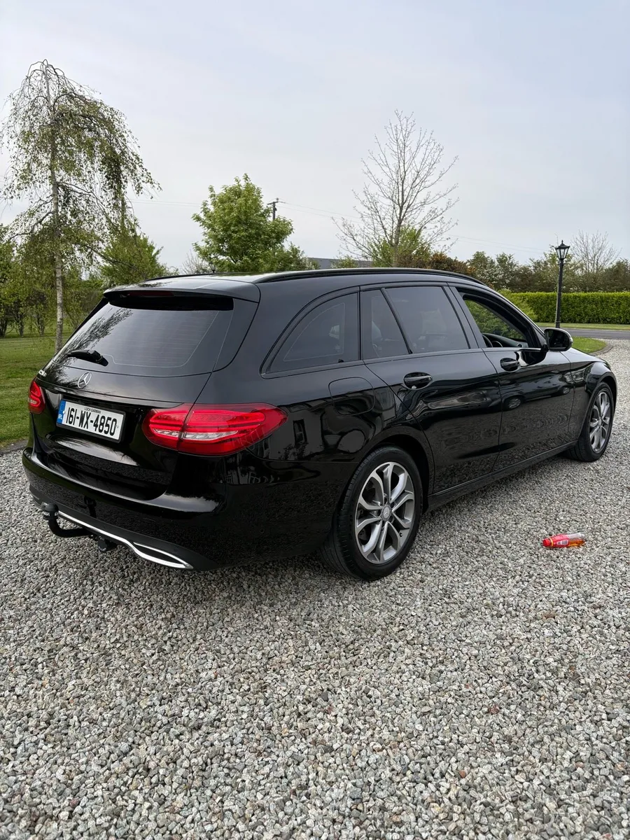 Mercedes c220 estate - Image 4
