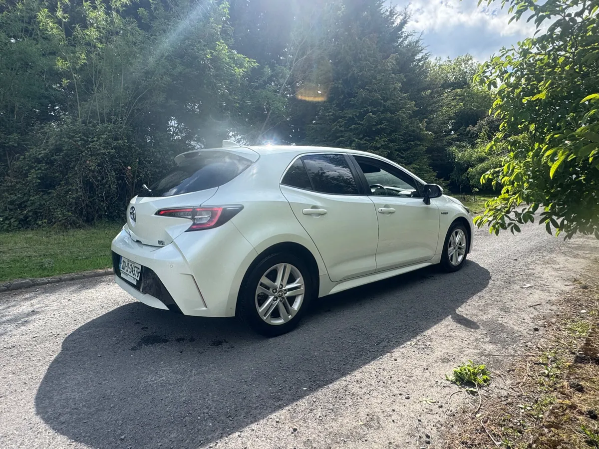 20 TOYOTA COROLLA 1.8 HYBRID SPORT - Image 2