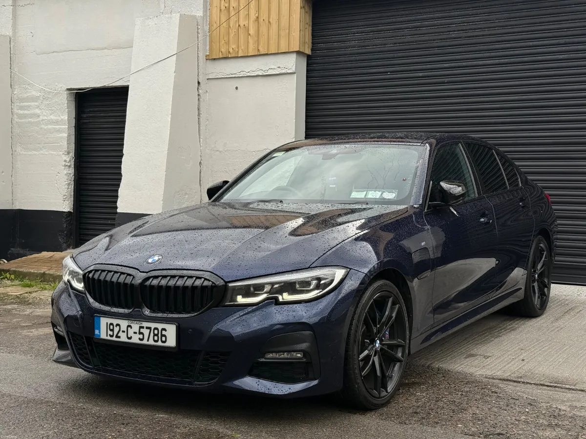 ⚫️BMW 3-Series (192) LOW KM’S⚫️ - Image 5