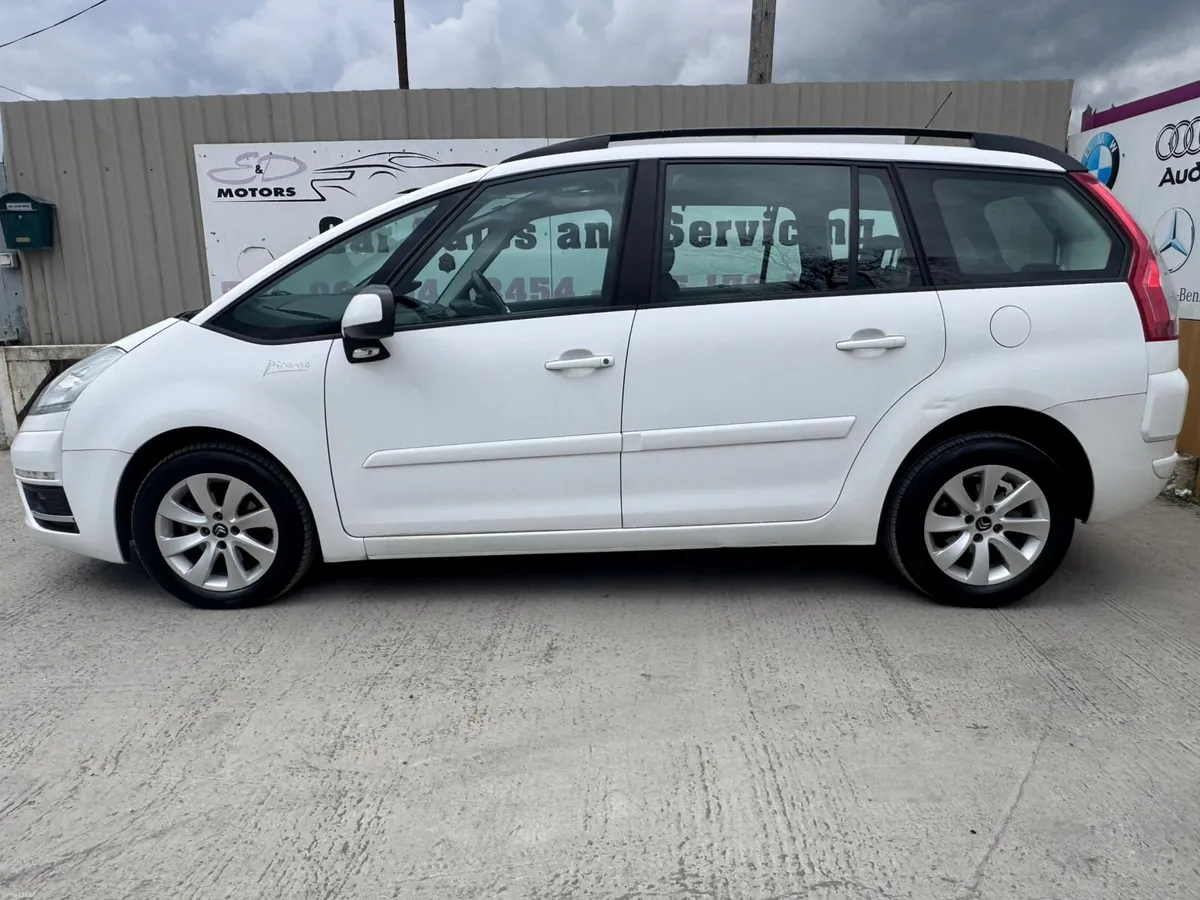 132 Citroen C4 Picasso 1.6D VTR Low Miles Warranty - Image 2
