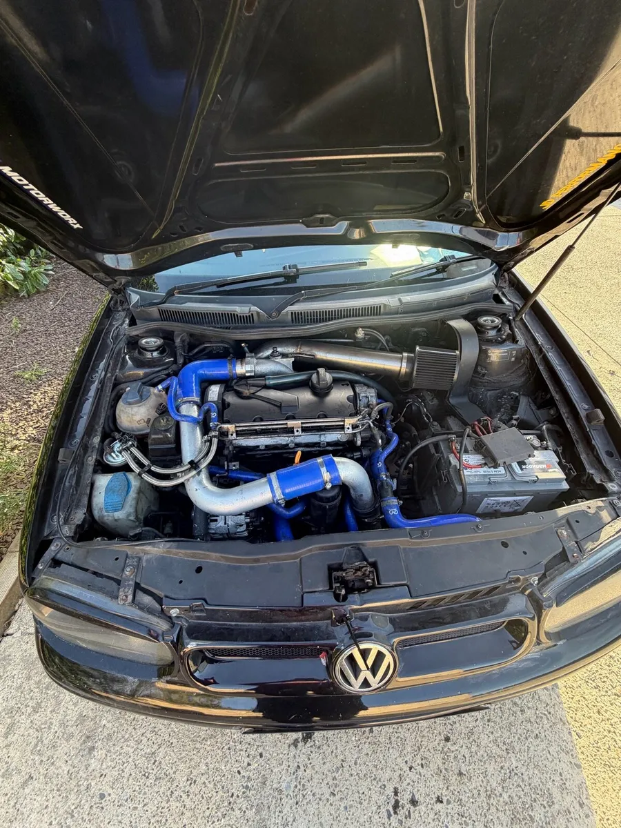 Volkswagen Golf - Image 6