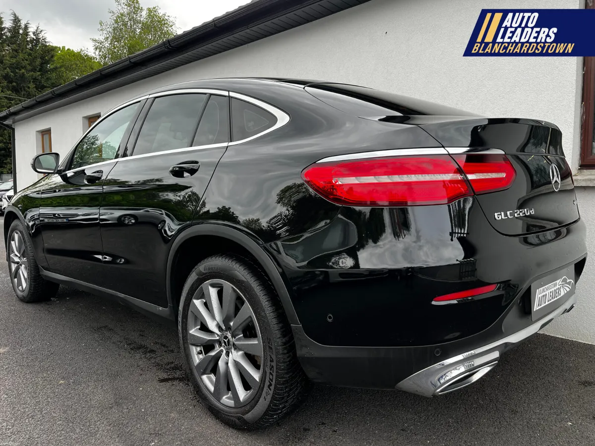 MERCEDES-BENZ GLC 220 D 4MATIC COUPE AUTO - Image 4