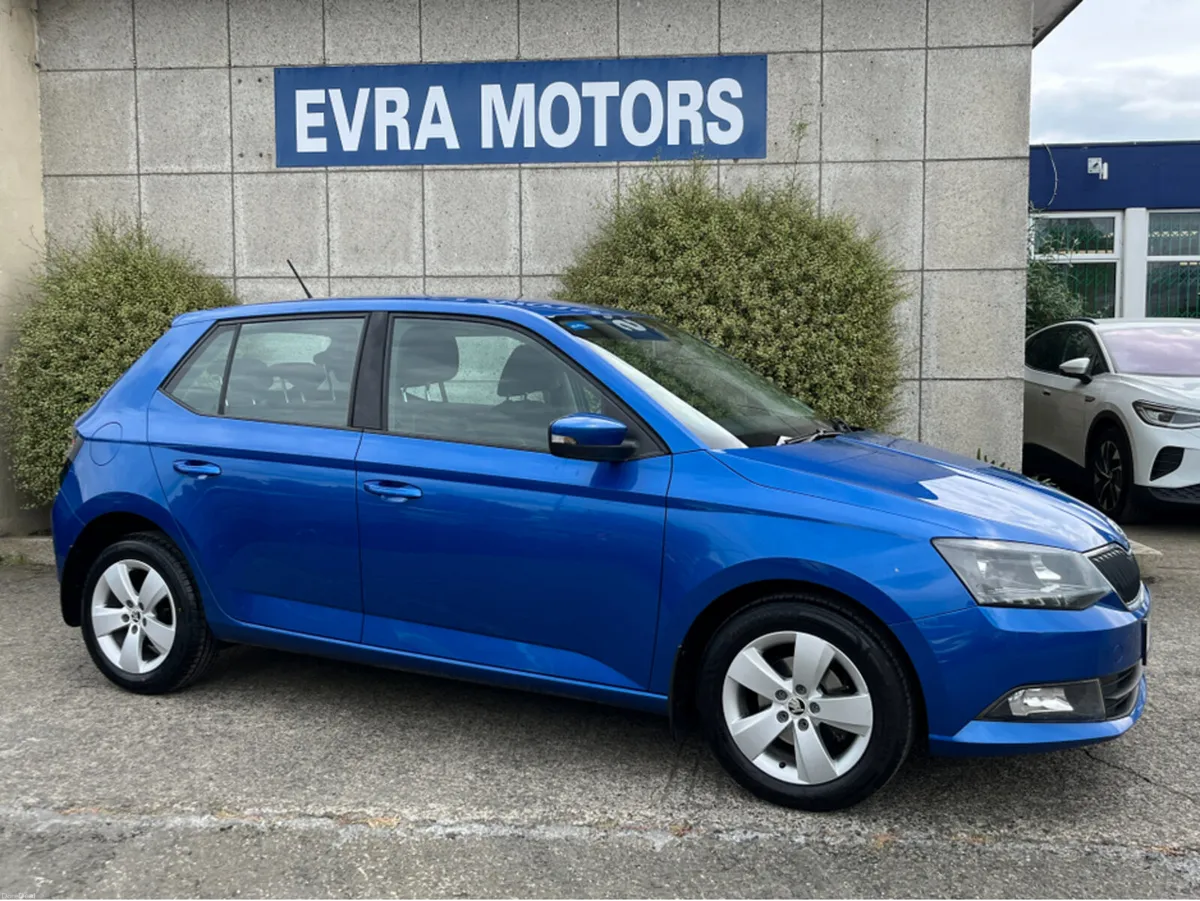 Skoda Fabia AMBITION AUTOMATIC 1.0 PETROL //APPLE - Image 2
