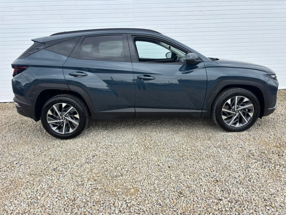 Hyundai Tucson IX35 EXECUTIVE HEV 5DR AUTO - Image 4