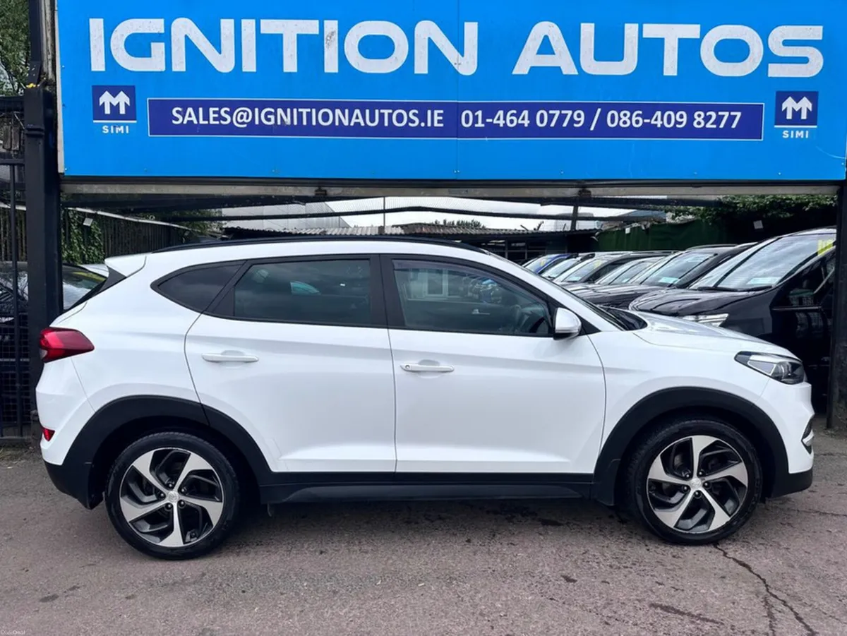 Hyundai Tucson 1.7 CRDI, PREMIUM MODEL, SLID & TIL - Image 2