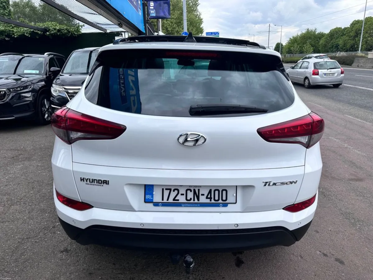 Hyundai Tucson 1.7 CRDI, PREMIUM MODEL, SLID & TIL - Image 3