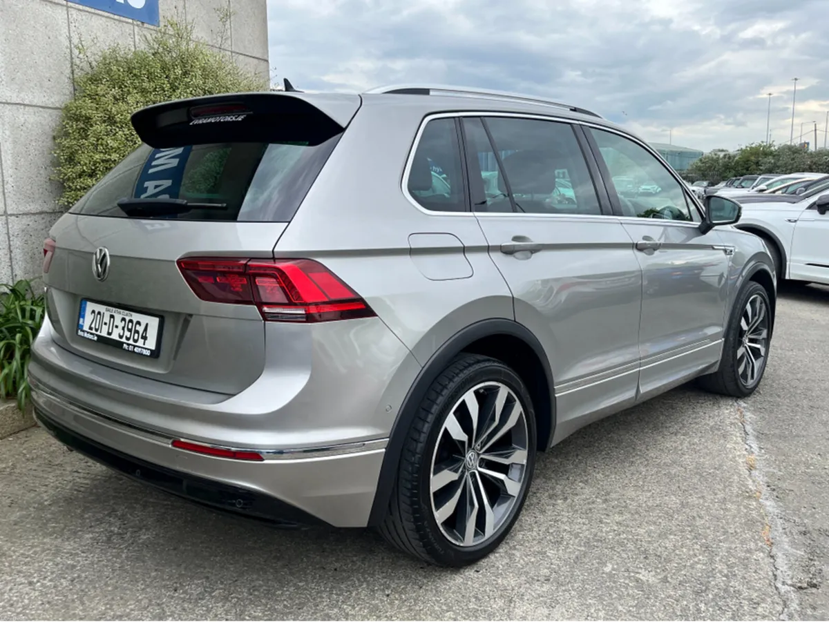 Volkswagen Tiguan R-LINE 2.0 DIESEL MANUAL //HIGH - Image 4