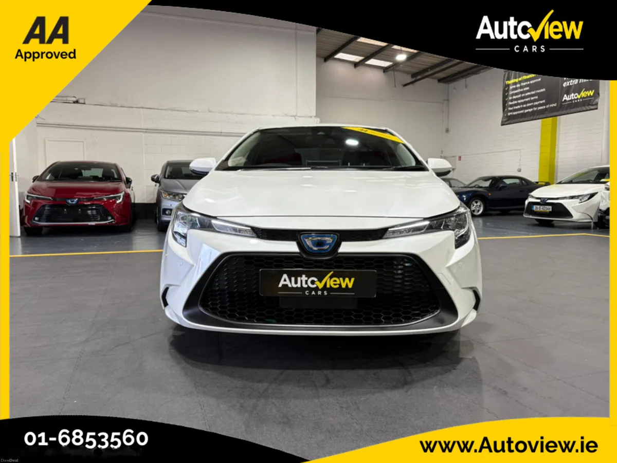 Toyota Corolla Saloon 1.8 Self-Charging Hybrid Aut - Image 2