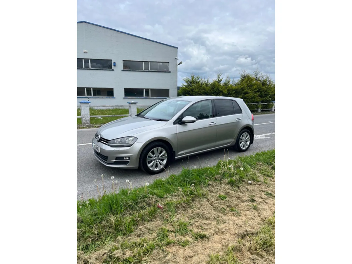 Volkswagen Golf 5DR AUTO - Image 3