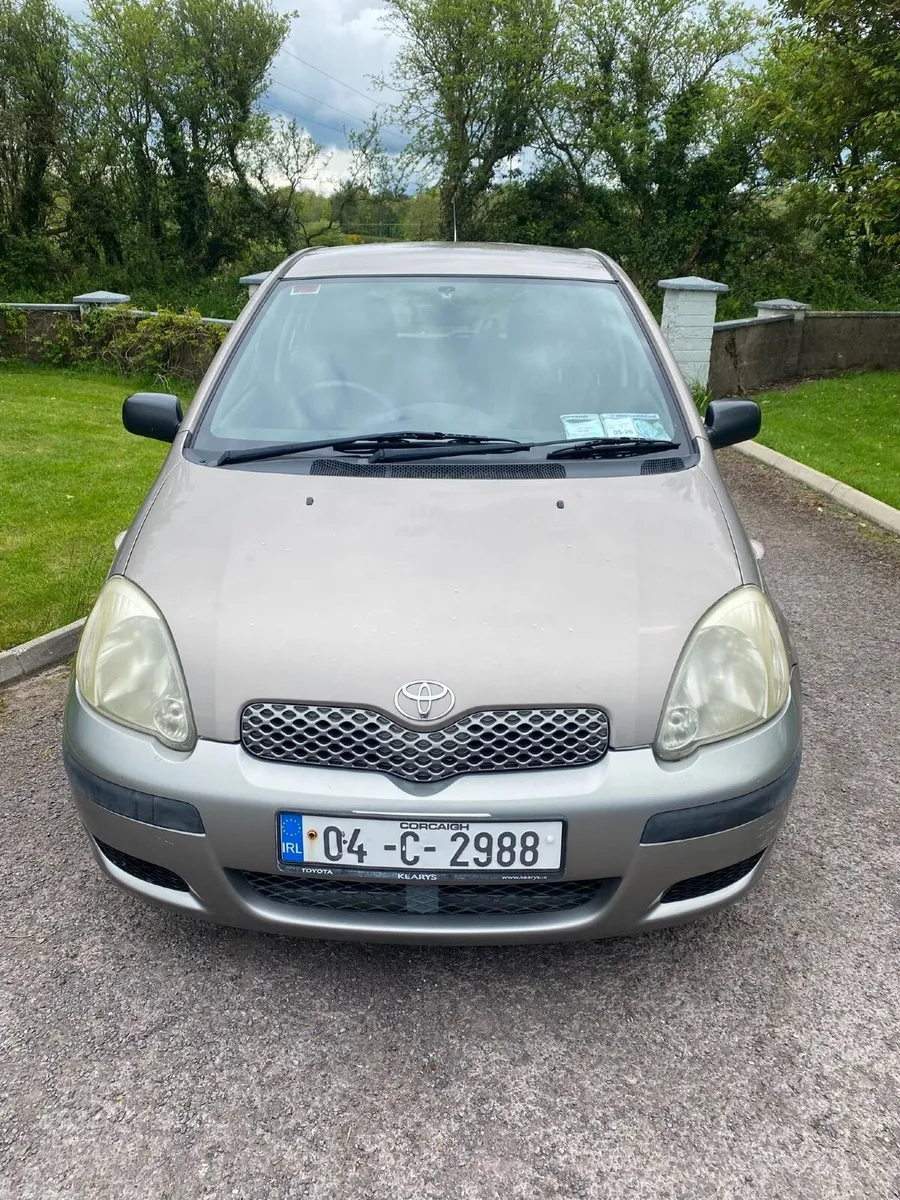 Toyota Yaris 2004 - Image 3