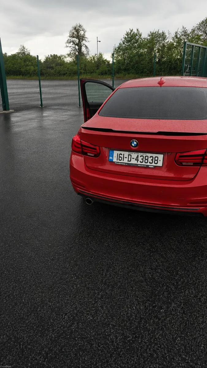 BMW 318d 2.0 Diesel Automatic - Image 4