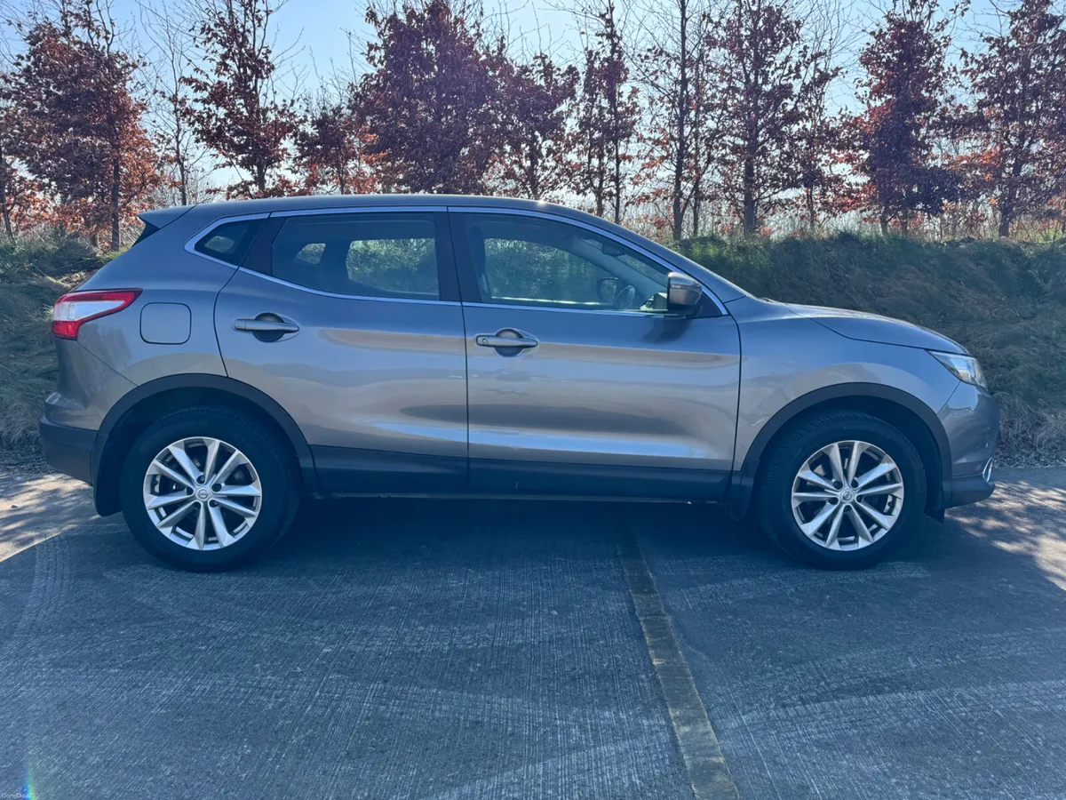 Nissan Qashqai 2015 with brand new Nct - Image 3