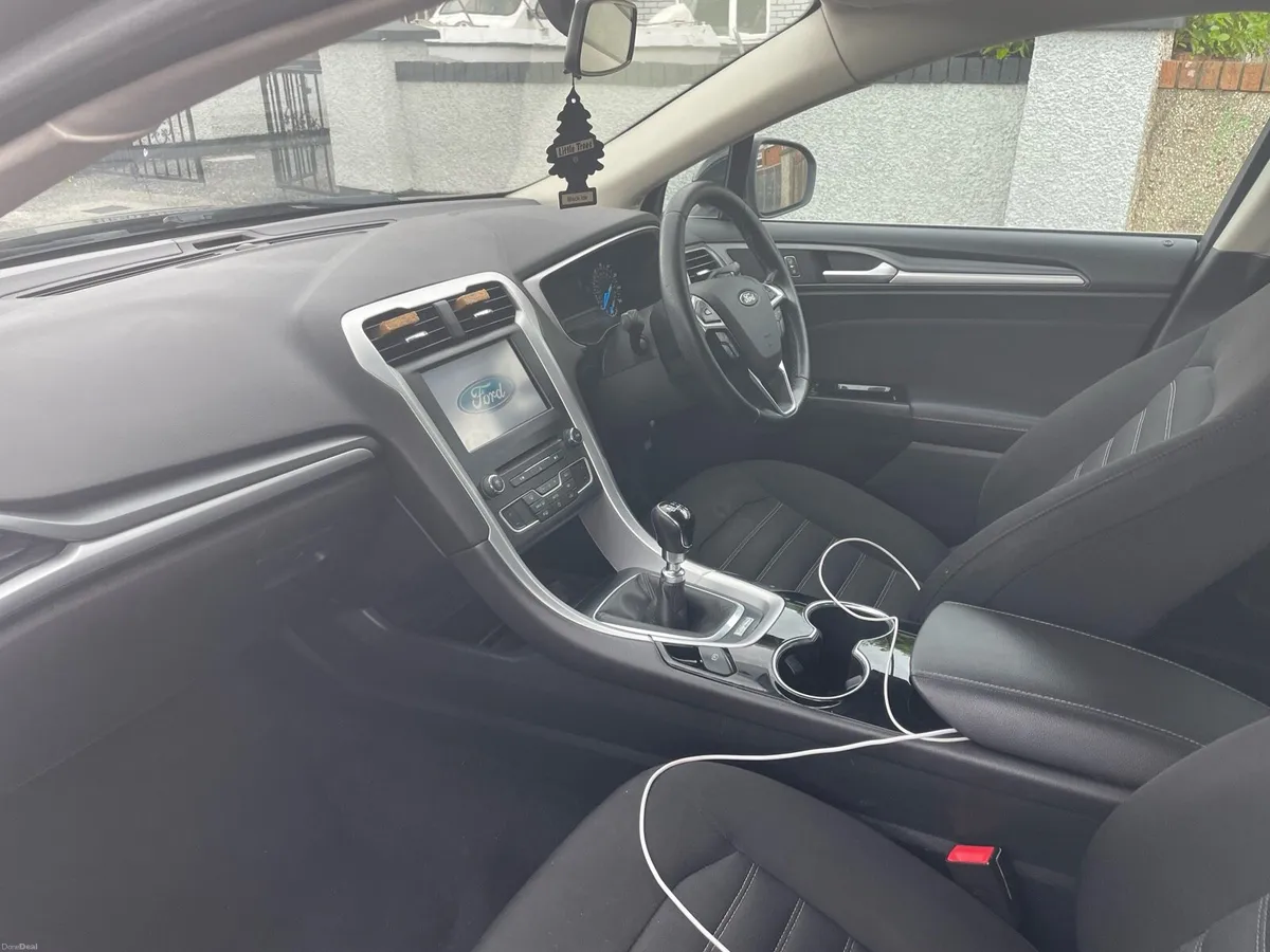 Ford Mondeo - Image 4