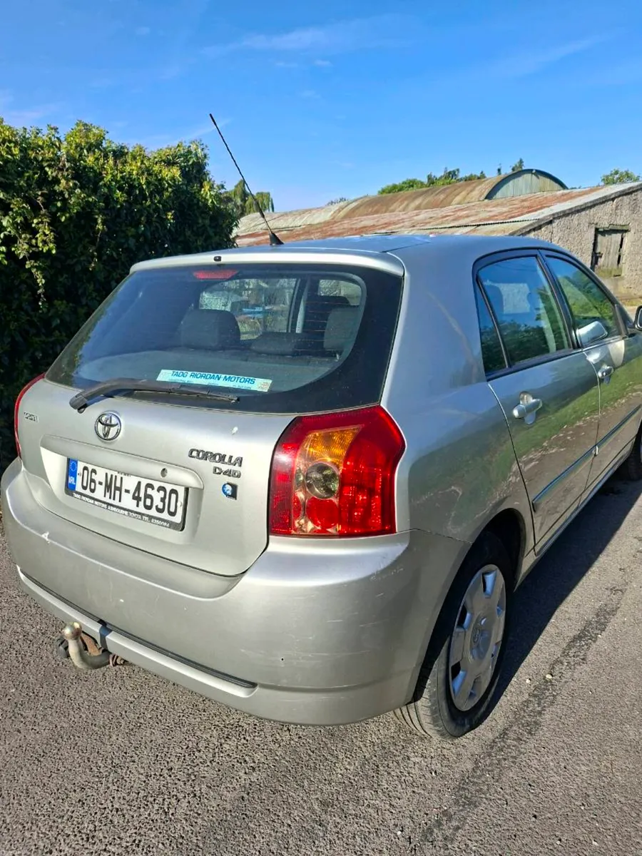 TOYOTA COROLLA 2006 AUTOMATIC 1.4 DIESEL - Image 4