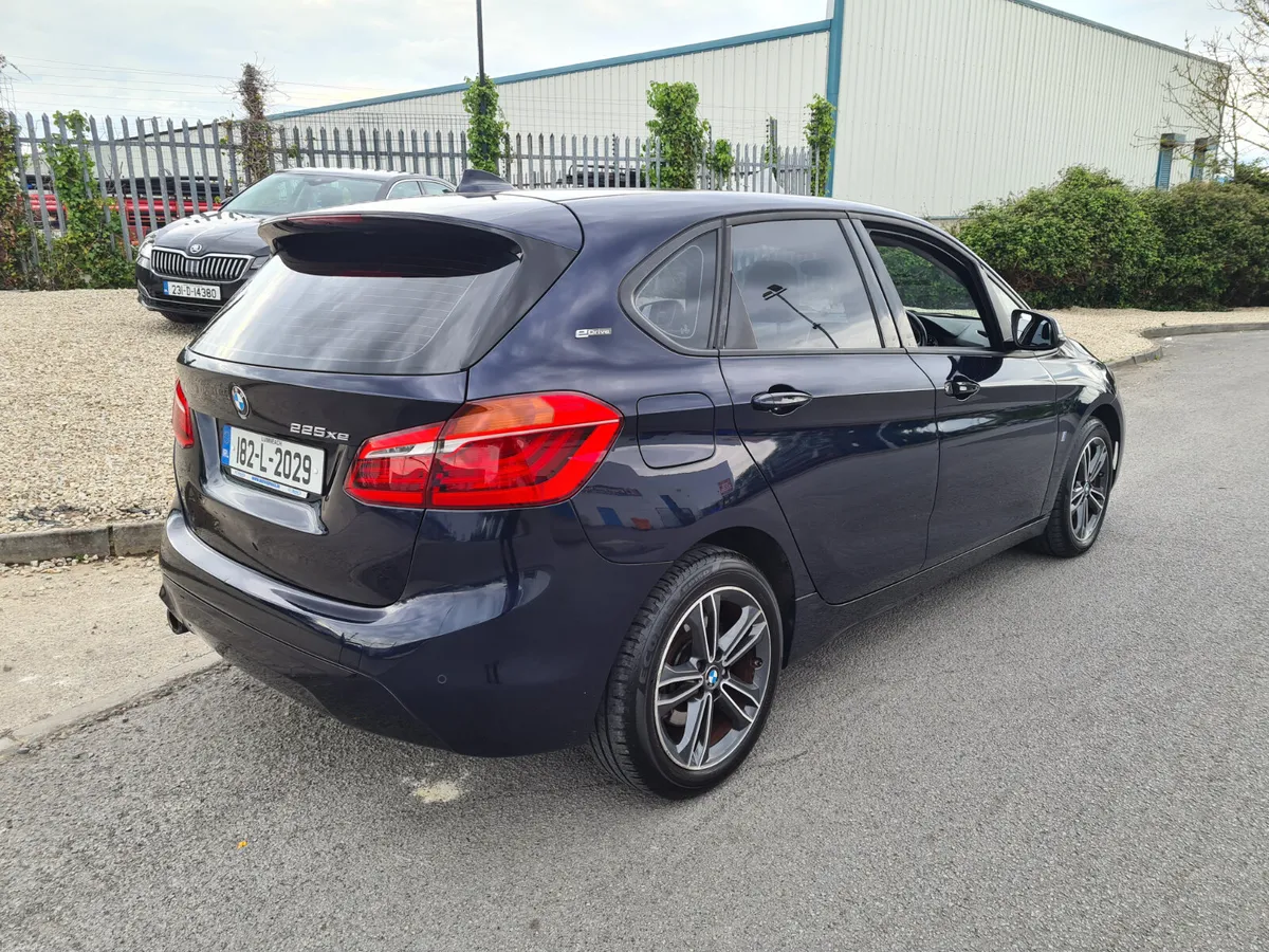BMW 2-Series 2018 auto petrol/ plug in - Image 4
