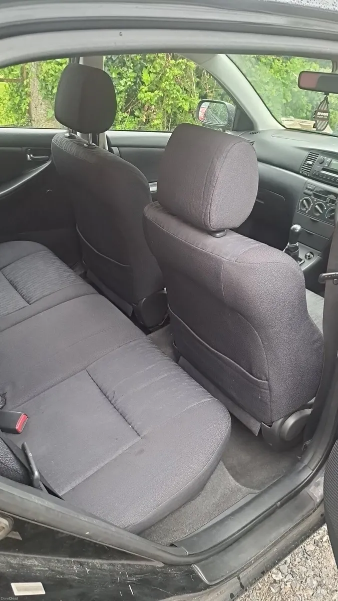 04 E12 Toyota Corolla - Image 3