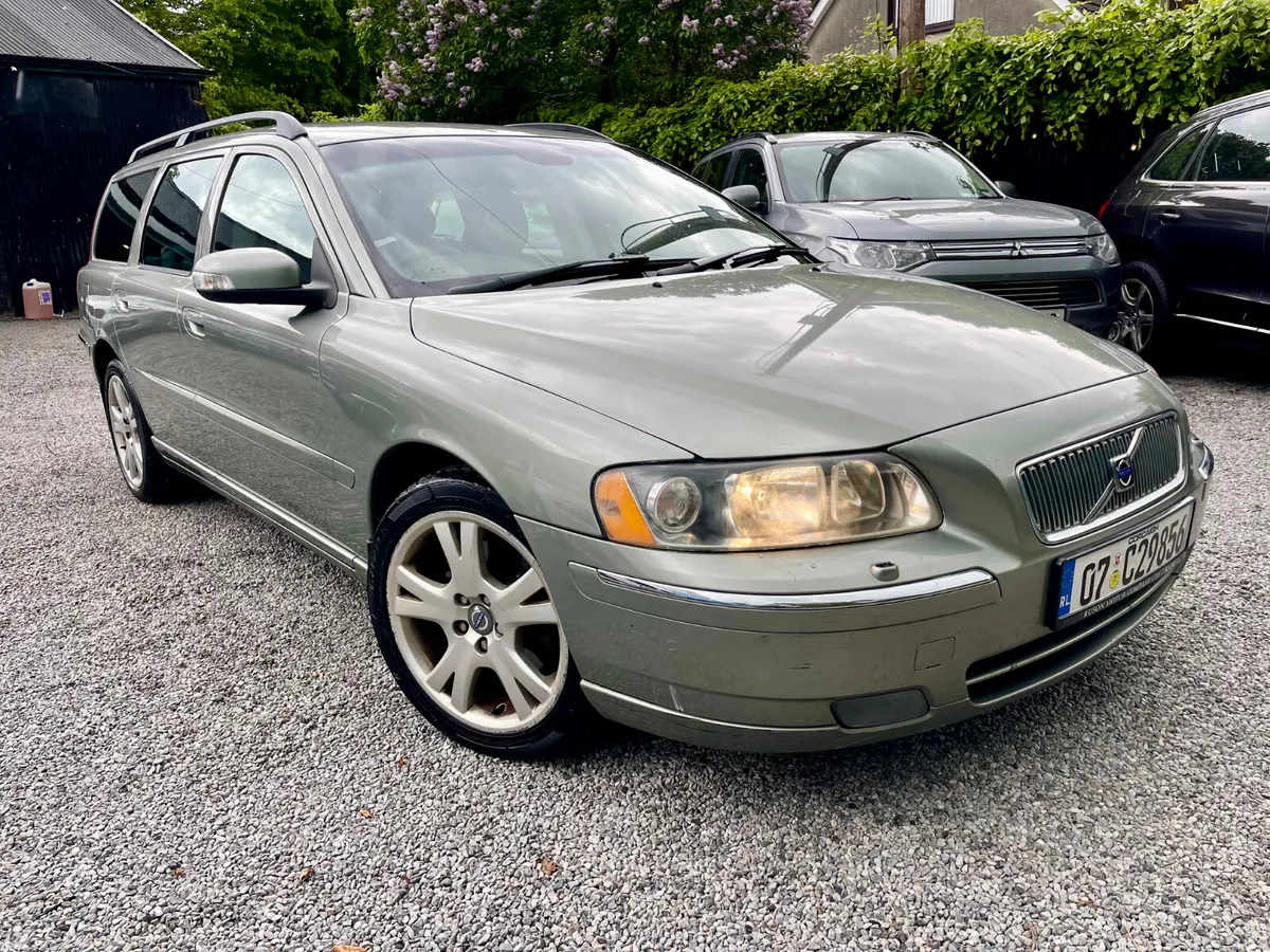 07 Volvo V70 2.4 Diesel Estate - Image 1