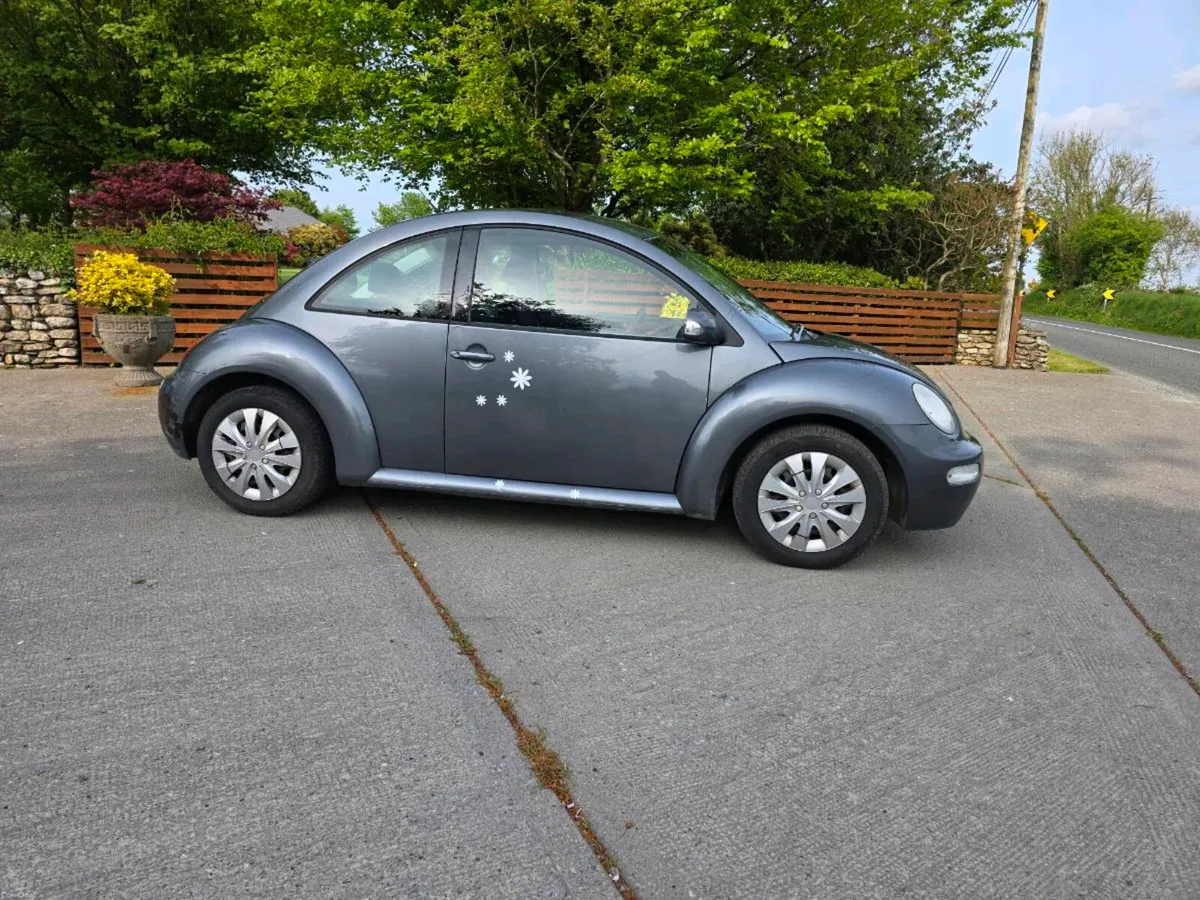 Volkswagen beetle 1.6 petrol NCT till October 2026 - Image 3