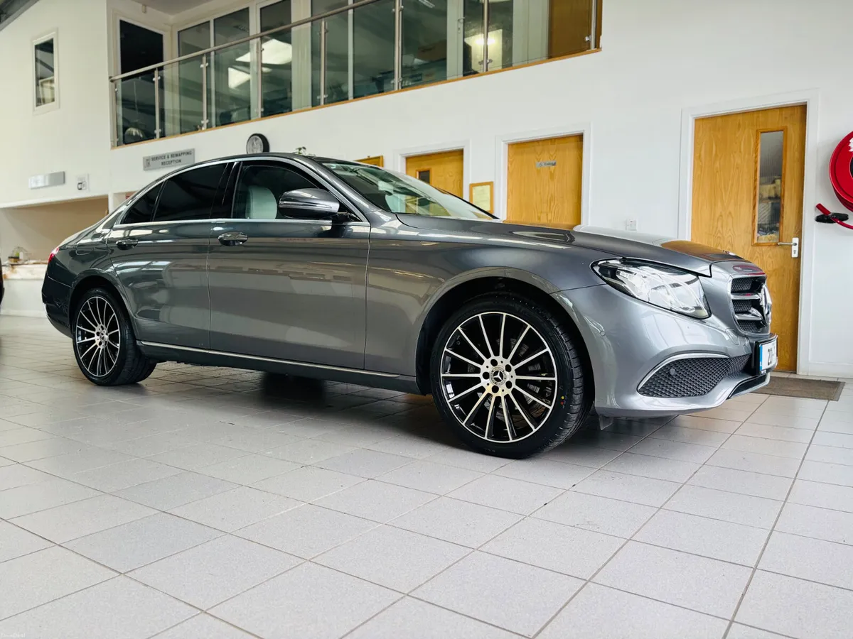 Mercedes-Benz E-Class 2020 - Image 4
