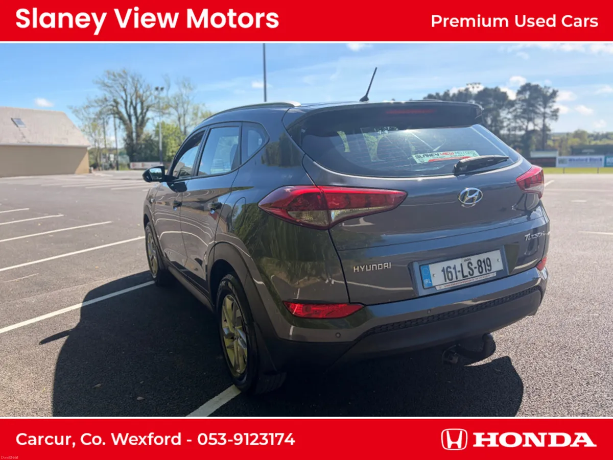 Hyundai Tucson COMFORT 5DR - Image 2