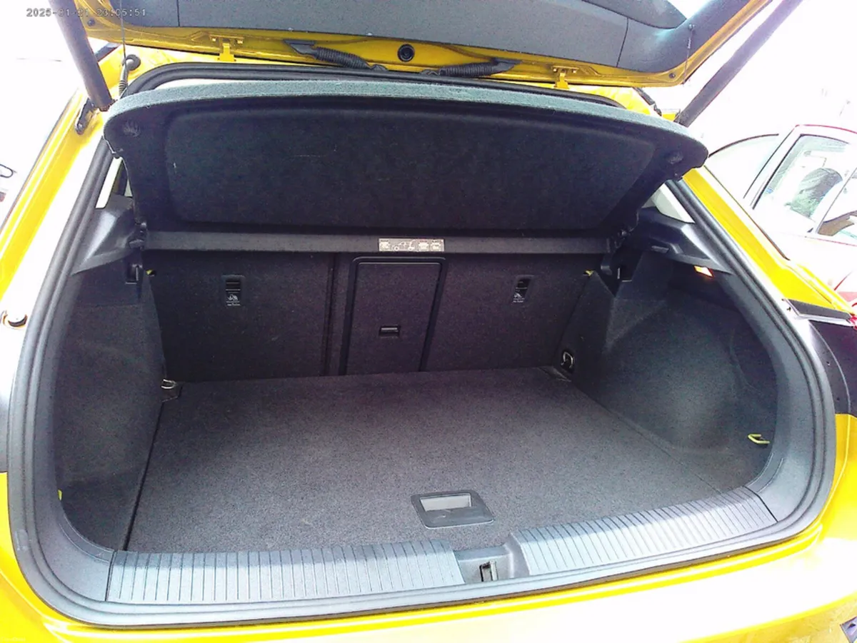 Volkswagen T-Roc 0000 - Image 3