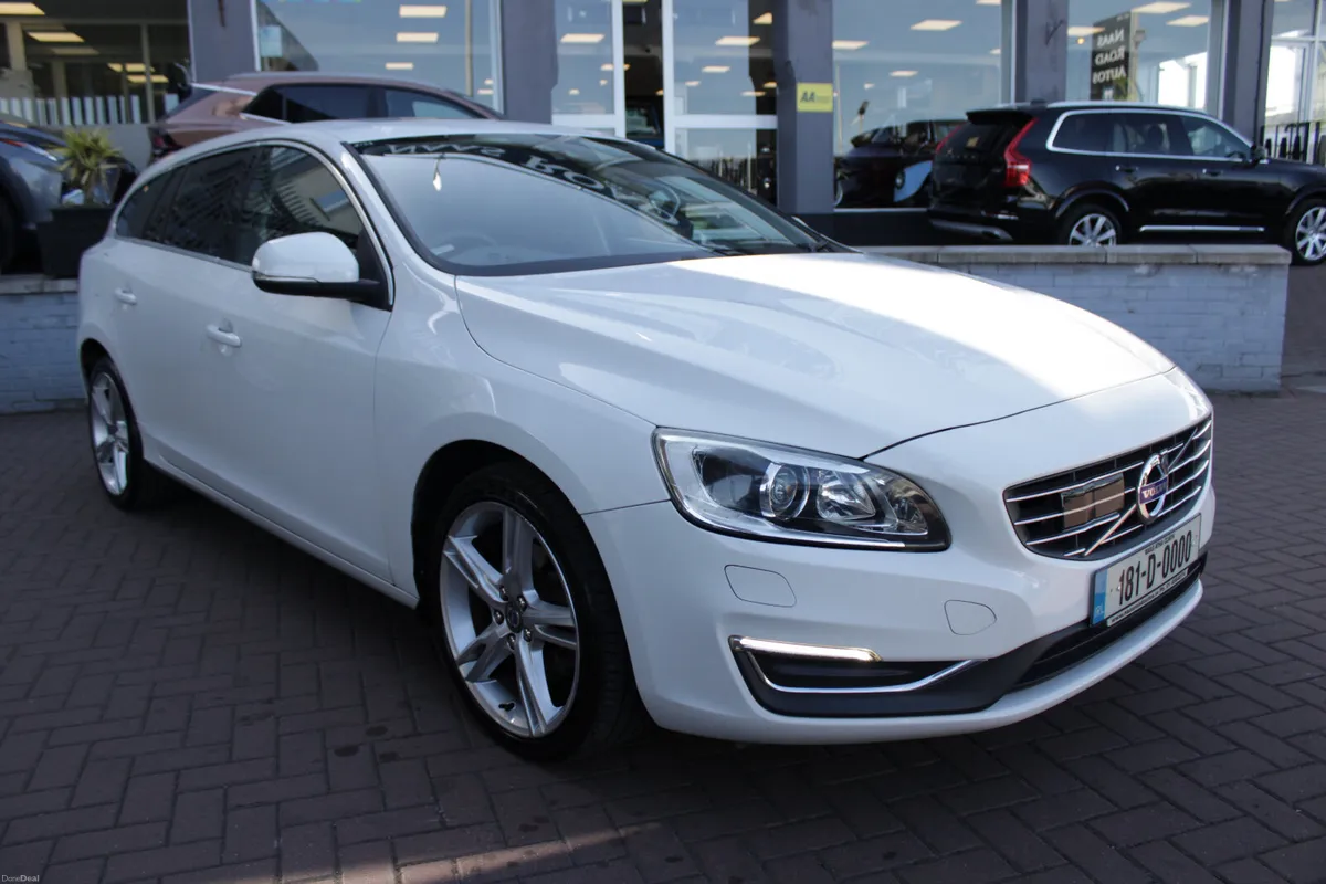 2018 VOLVO V60 - Image 2
