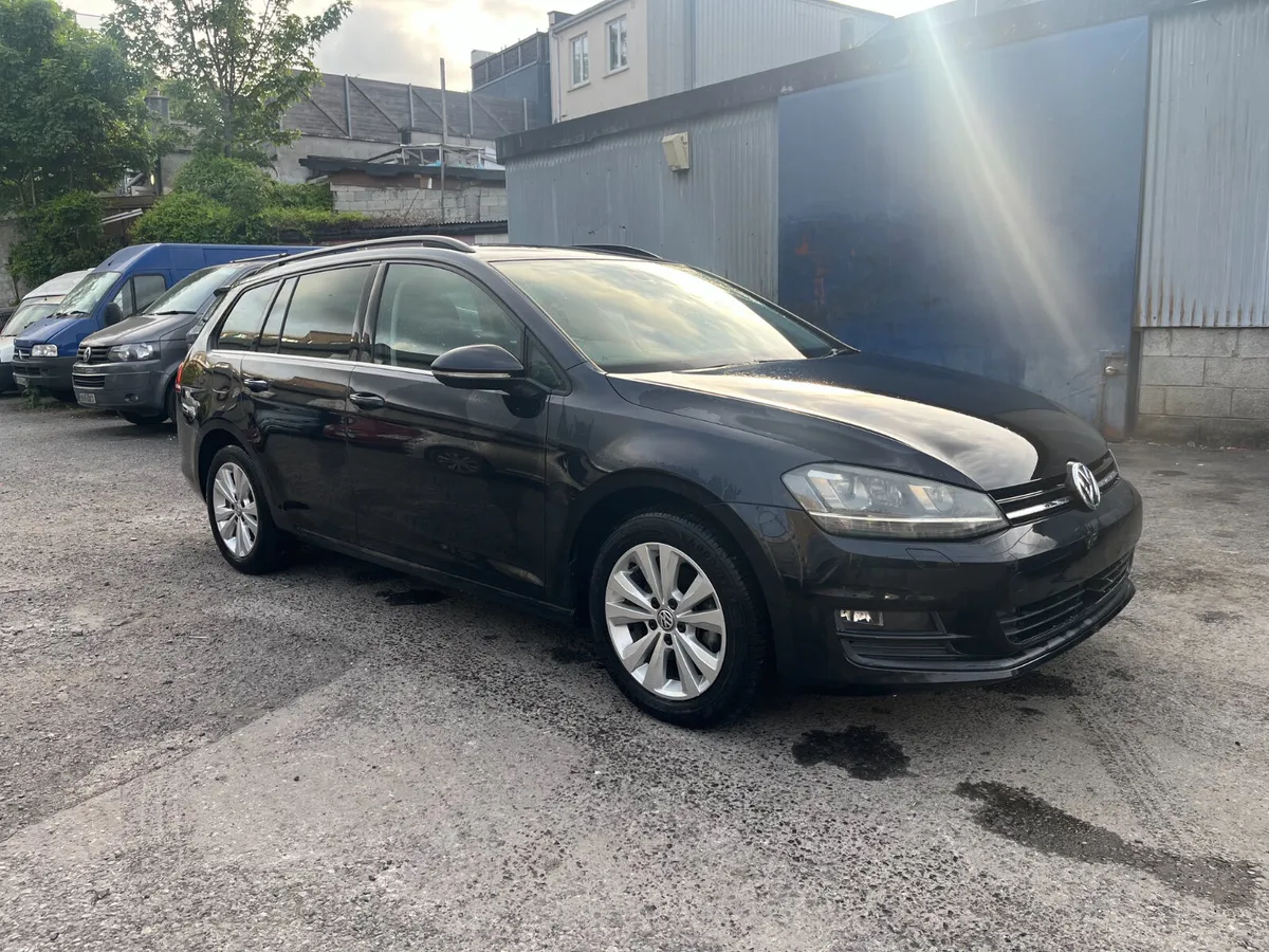 2015 VOLKSWAGEN GOLF EATATE, COMFORTLINE AUTOMATIC - Image 1